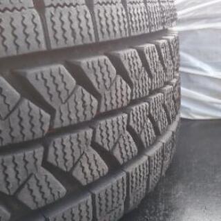 日産アトラス用スタッドレスタイヤとホイールのセット（4本）