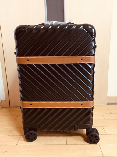 新品 未使用　おしゃれなスーツケース　Sサイズ　1～3泊用　ブラック