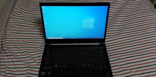 SSD搭載Core i7 3667U　富士通 LIFEBOOK UH75/HN  / SSD240GB　ノートパソコン