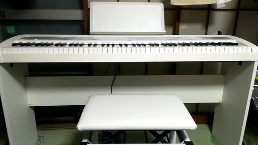 電子ピアノ☆KORG B1☆2018年製☆88鍵☆ホワイト♪スタンド・イス付