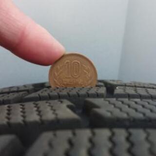 スタッドレスタイヤ 2017年製 14インチ