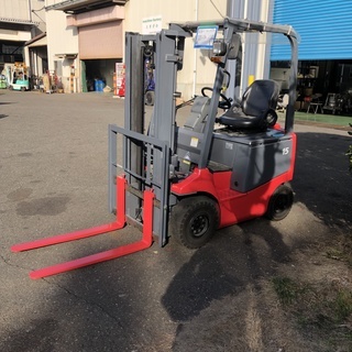 1.5トン ニチユ バッテリーフォークリフト カウンター 電気で経済的 
