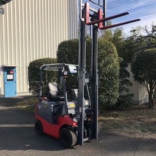 1.5トン ニチユ バッテリーフォークリフト カウンター 電気で経済的 