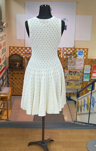 Scot Club ワンピース ノースリーブ 38 Mサイズ ホワイト 白 スコットクラブ レディース 服 衣類 Paypay ペイペイ モノハウス平岡店 大谷地のワンピースの中古 古着あげます 譲ります ジモティーで不用品の処分