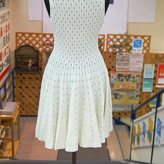 Scot Club ワンピース ノースリーブ 38 Mサイズ ホワイト 白 スコットクラブ レディース 服 衣類 Paypay ペイペイ モノ ハウス平岡店 大谷地のワンピースの中古 古着あげます 譲ります ジモティーで不用品の処分