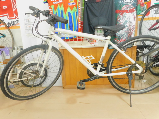 【エコプラス小倉南店】イグニオ IGNIO ホワイト 24段変速 クロスバイク ☆スタッフ向井オススメ☆ 中古車 自転車 チャリ スポーツ車 通勤 通学 チャリ スポーツ車 福岡 北九州 小倉 南 湯川 中古