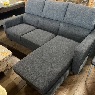 激安カウチソファー！最終最後の1台！現品飲みです！ネットでも売ってません。背もたれが高くて座り易い！