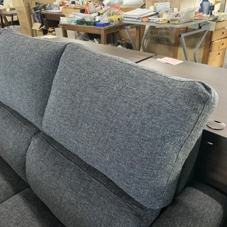 激安カウチソファー！最終最後の1台！現品飲みです！ネットでも売ってません。背もたれが高くて座り易い！