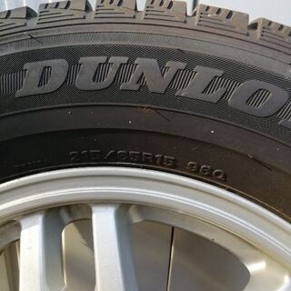 DUNLOP 215/65R15　エルグランドスタッドレスタイヤ