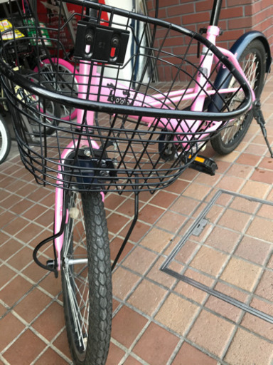 20インチ小径自転車　かご付き　ピンク色