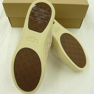 UGG　スリッポン　1014369　フィアス　デコ　キルテッド　23.5㎝　スニーカー　札幌　西岡店