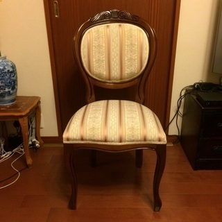 オシャレなイタリア製ダイニングセット／丸テーブル象嵌／猫脚チェア4脚