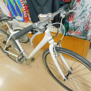 エコプラス小倉南店】Liw renion クロスバイク 8段変速 ホワイト 中古