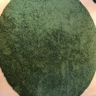 円形　じゅうたん　深緑