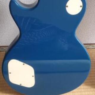 Les Paul風のエレキギターとvoxのアンプ Les Paul風のエレキギターとvoxのアンプ