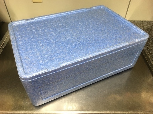 要冷、要保温食品の輸送コンテナ