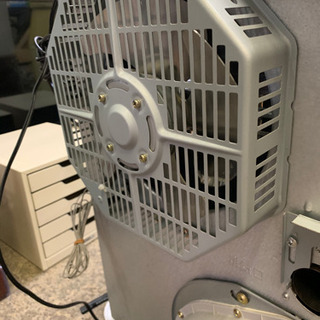 美品　 コロナ 2015年製 FF式石油ストーブ FF-VT4214P 木造11畳 コンクリート18畳