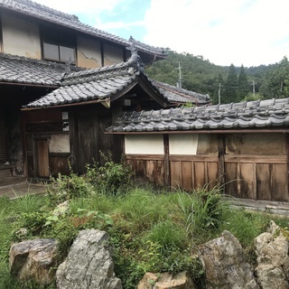 ■船井郡京丹波町実勢 ■南東角地！ ■趣のある蔵付き木造邸宅