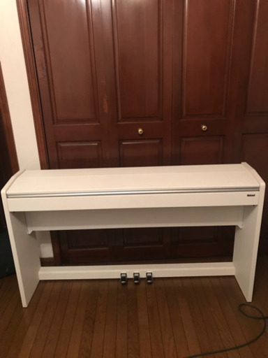 ROLAND 88鍵盤 電子ピアノF-110 WH(ホワイト・白)