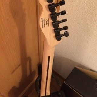 ギター Squier by Fender  Telecaster Avril Lavigne Signatured Black Skull & Crossbones