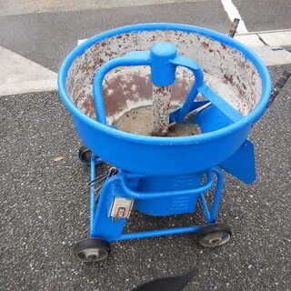 ☆中古品 モルタルミキサー 100V 直径：630mm 人気のサイズ 再塗装品