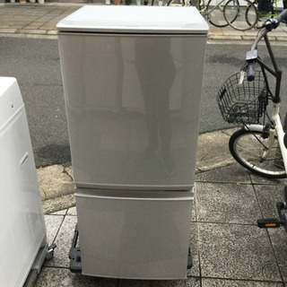 シャープ 冷蔵庫 SJ-D14B-B 中古品 137L 2015年製