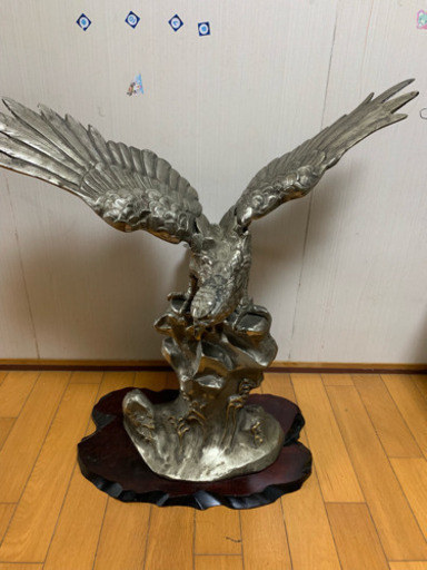 鷹の置物 beginnerswla.com