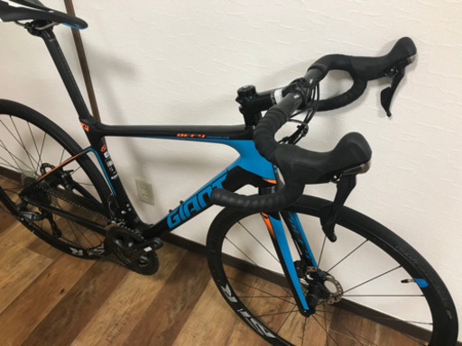 Giant Defy Advanced ロードバイク カーボン　アルテグラ Giant Defy Advanced カーボンディスクロード アルテグラ