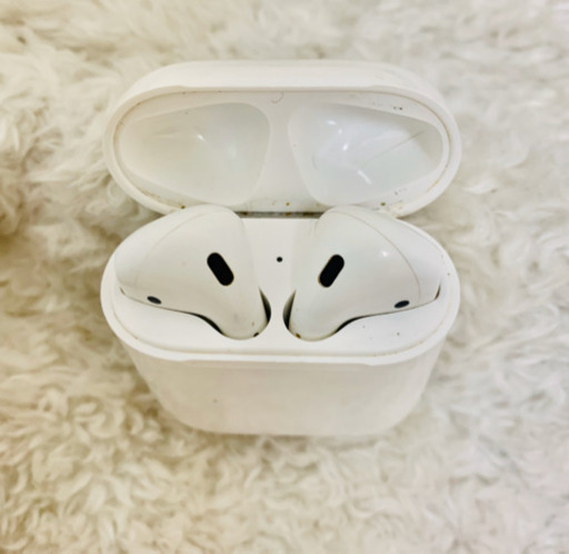 AirPods 第一世代　（ややジャンク）