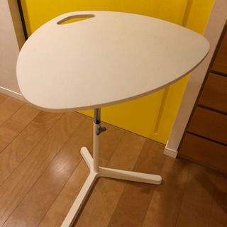 IKEAの簡易テーブル差し上げます。