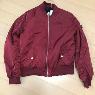 【新品未使用】Bershkaのブルゾン