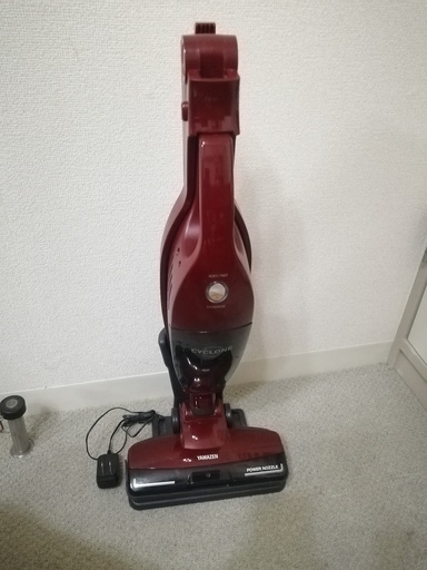 充電式掃除機　コードレスクリーナー