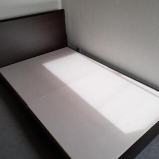 セミダブルサイズのベッド台