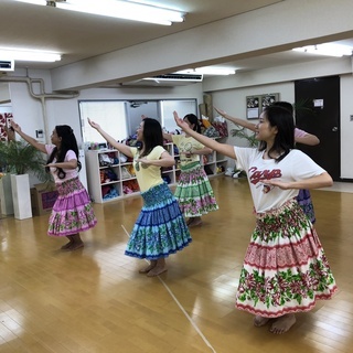 ハラウ　フラ　オ　モアニケアラ【四ツ谷駅前教室】ゼロから始めるフラダンス♪　初心者さん大歓迎です！　☆週1フラで癒やされましょう☆　（無料体験レッスン） - 千代田区