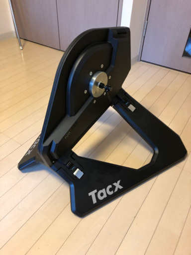 2月末まで】Tacx Neo Smart(固定ローラー)とiPad売ります 西葛西のロードバイクの中古あげます・譲ります｜ジモティーで不用品の処分