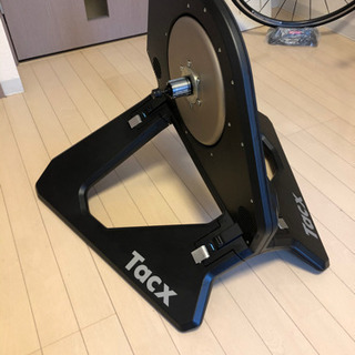 【2月末まで】Tacx Neo Smart(固定ローラー)とiPad売ります