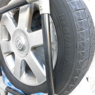 日産エルグランド純正アルミ４本セット 215/6017 E51後期 スタッドレスタイヤ付き