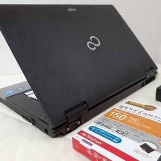 【取引中】　☆Corei5+SSDで超快適☆　FUJITSU　LIFEBOOK　１５インチ　windows10
