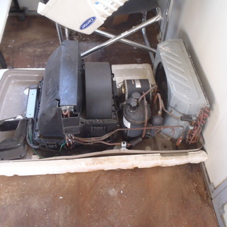 ジャンク　Carrier Air V　キャンピングカー用ルーフエアコン