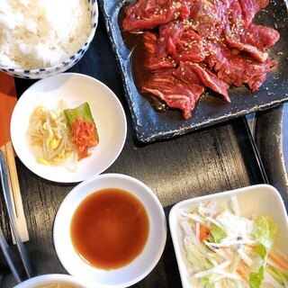 個室で楽しい焼肉をご堪能下さい。 - 仙台市