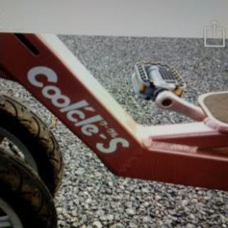 シニアさんの4輪車です。ホッチキスのMAXさんが出されたものです