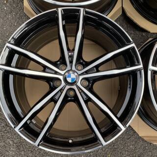 ＢＭＷ現行３シリーズ（Ｇ２０）Ｍスポーツ純正　１９インチ