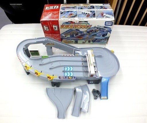 タカラトミー トミカ すいすいetcドライブ 動作品 中古 手稲 ティーマート 手稲のミニカーの中古あげます 譲ります ジモティーで不用品の処分