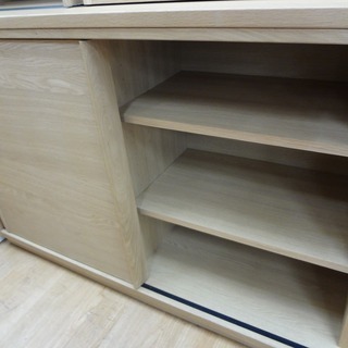 【取りに来れる方限定】karimokuのスライド扉食器棚!!