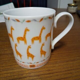 キリン模様のマグカップ