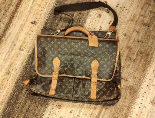 Louis Vuitton　サックシャス