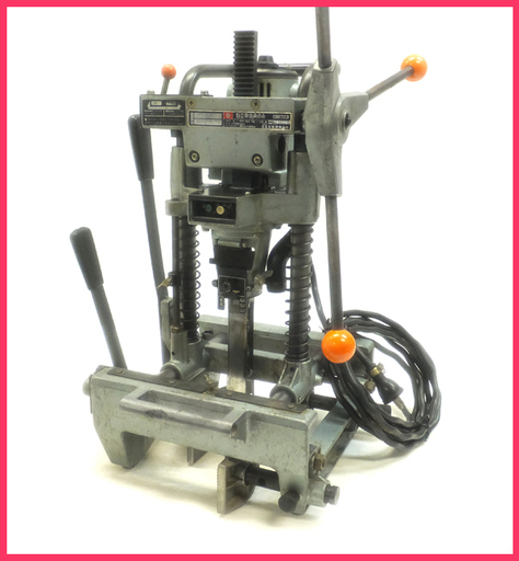 [N0119M] 日立工機 電気角のみ K-30A カクノミ 動作品 電動工具 大工道具