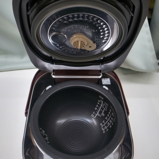 東芝 真空圧力IH炊飯ジャー 5.5合炊き RC-10VXJ 2015年製【モノ市場