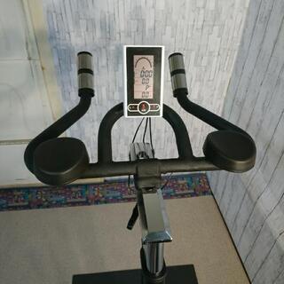 V*016 使用感のない美品です‼️スピンバイク ハイガー フィットネスバイク 渦電流 HG-EX-5000