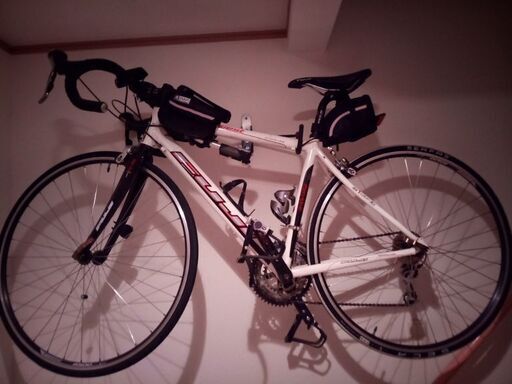 ロードバイク FUJI  newest2.0